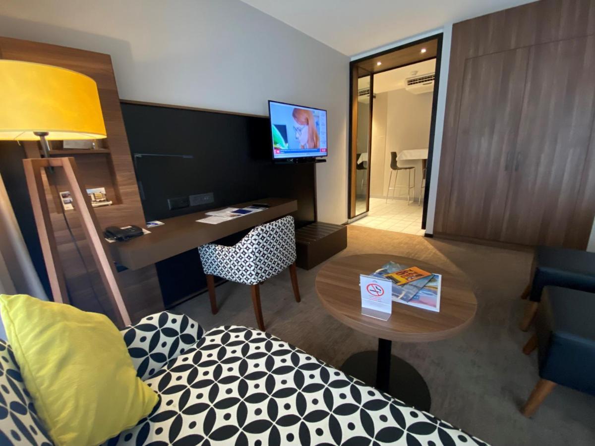 Studios Astra Hotel 브베 외부 사진